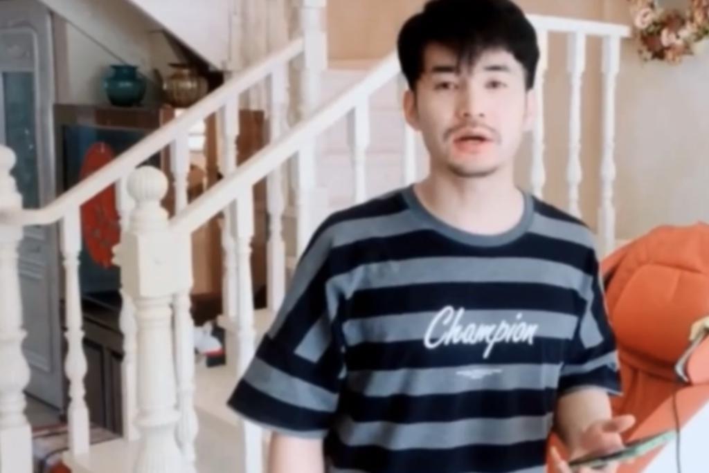 还记得《欢乐喜剧人3》的冠军文松吗？原来他和妻子这么甜！