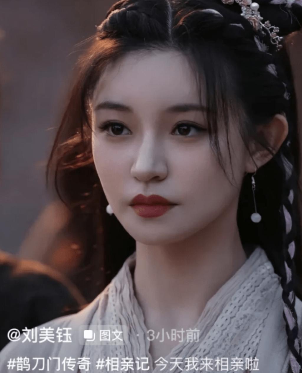 还记得《欢乐喜剧人3》的冠军文松吗？原来他和妻子这么甜！