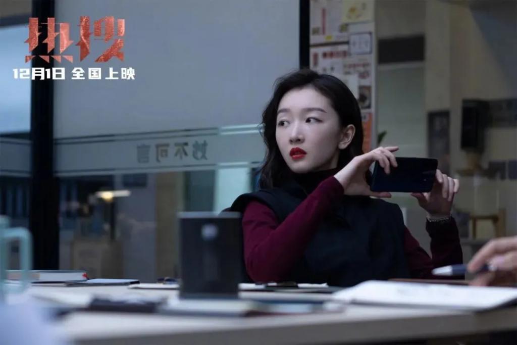 《燃冬》《鹦鹉杀》都没成，影后周冬雨还有什么？