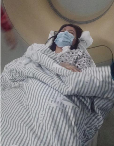 啥情况！揭露剧组黑幕，她被害惨了？