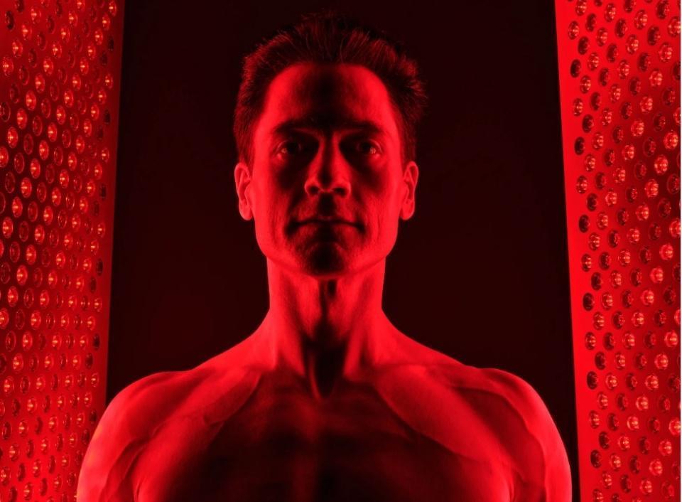 美科技大亨用AI算法追求长生不老：已46岁，身体却像18岁棒小伙