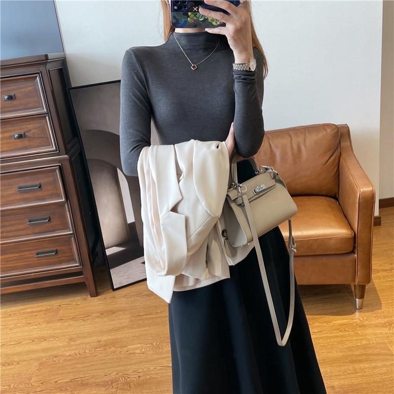 马思纯巴黎街拍太美了！8套私服全种草，打底衫 牛仔裤这套太太太显瘦了！