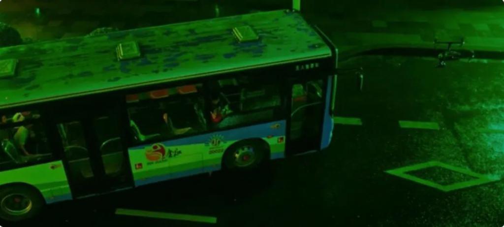 票房破8亿！《坚如磐石》捧红了谁？00后演员陈童林博洋成功出圈