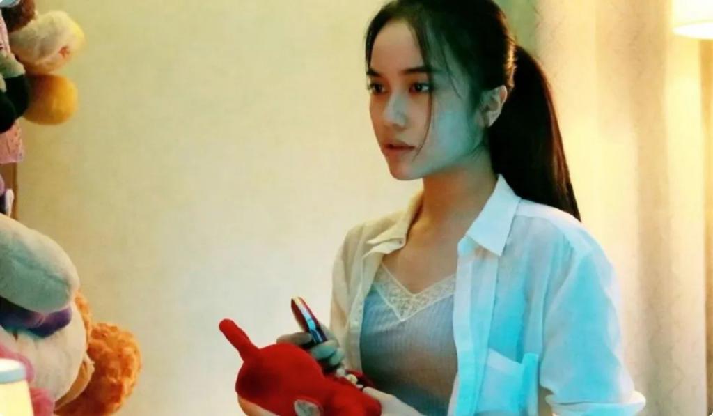 票房破8亿！《坚如磐石》捧红了谁？00后演员陈童林博洋成功出圈