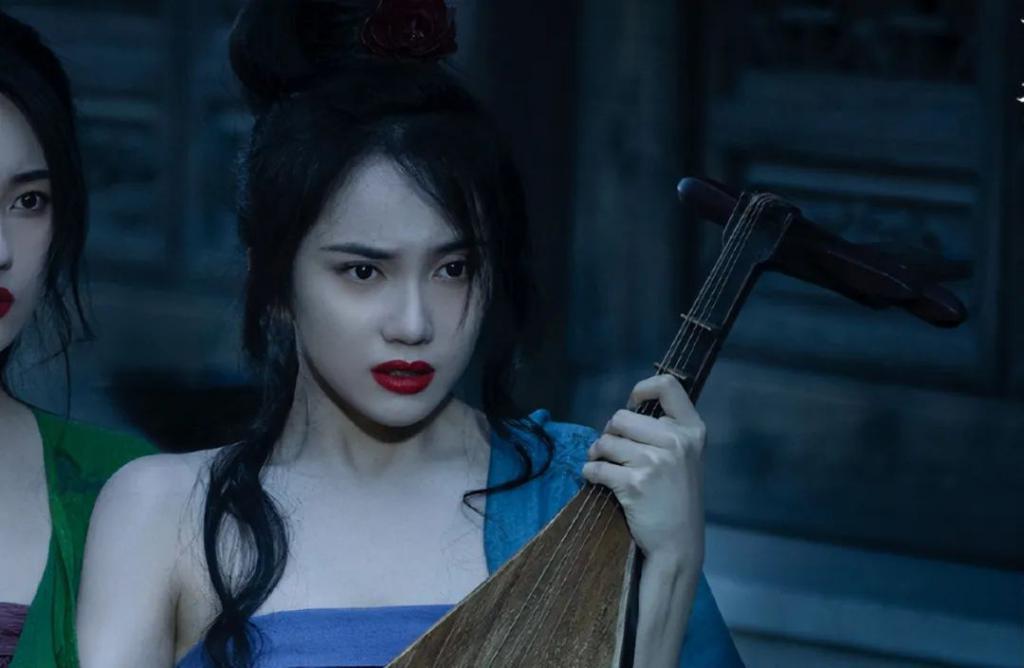 坚如磐石：陈道明老了，张国立肿了，我却被身高168女二号惊艳