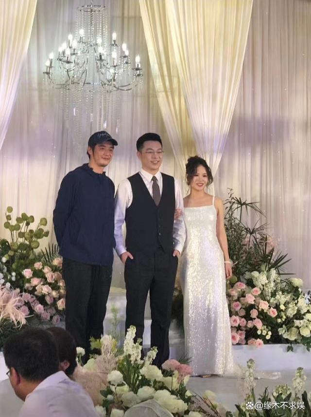 曝金世佳一家3口参加婚礼,儿子神似爸爸,结婚生子时间线疑曝光
