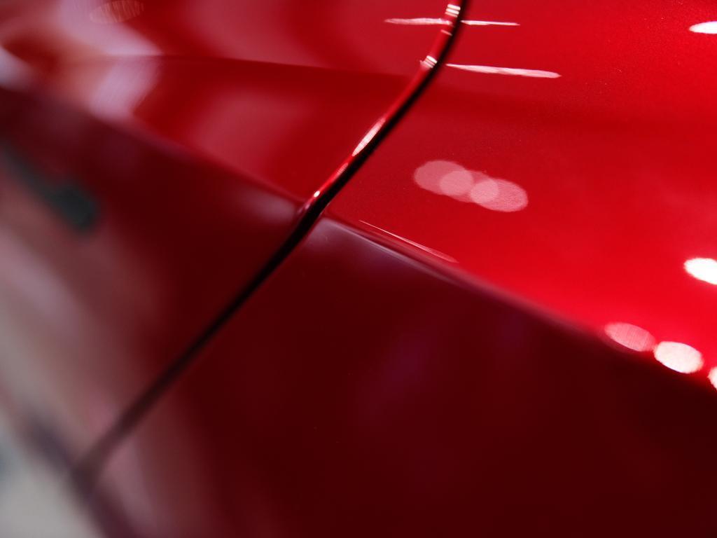 “开箱”特斯拉Model 3焕新版：对Model S的“深度模仿”