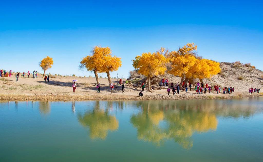 花1000元睡酒店大堂,这美拉德小镇值吗?