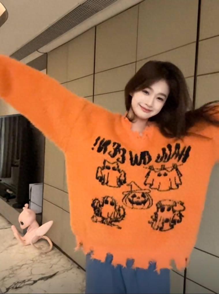 王思聪换新女友！搂美女蹦迪当众亲吻，与前任刚恋爱2月