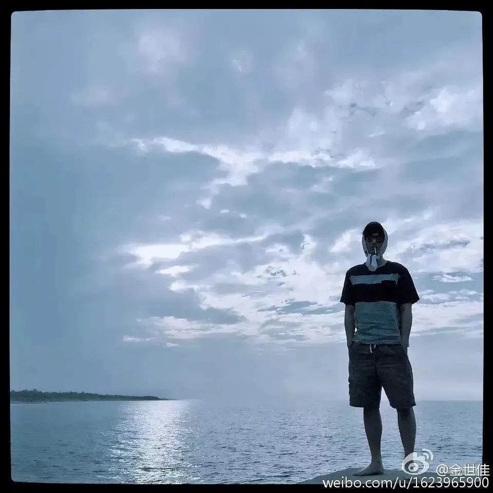 这不叫塌房，应该是结婚时没请你…