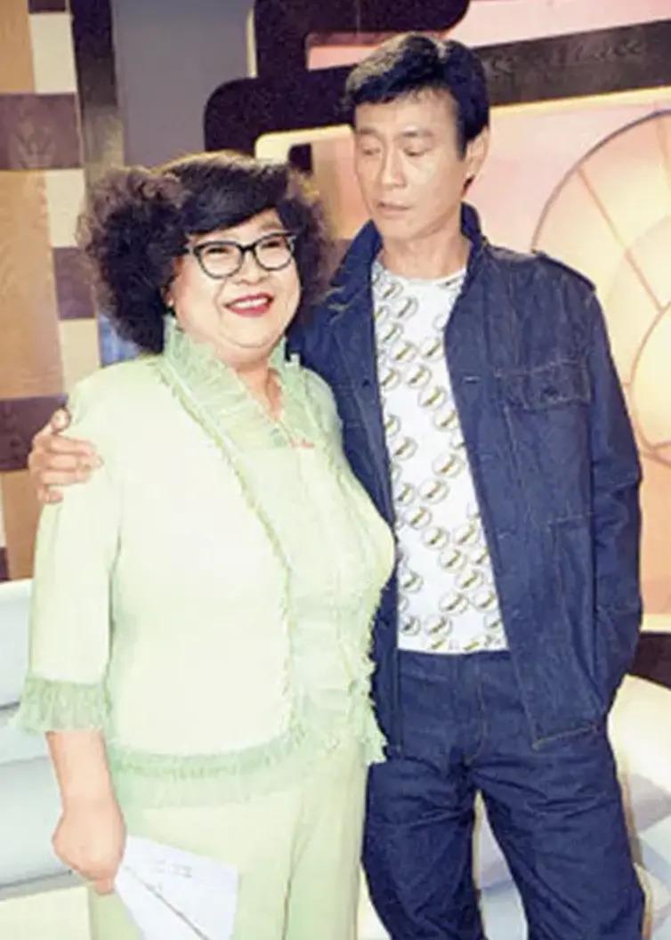 女儿自杀身亡，国民好老公抛妻弃子？！