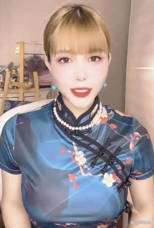 没坐在宝马车里哭，直接卷钱跑路？马诺被丈夫控诉骗钱骗感情