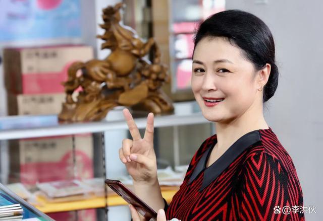 《乡村爱情》玉田结婚，网友调侃问谢大脚去没去，谢广坤当场怒骂