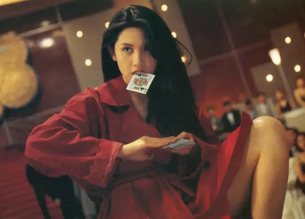 还记得邱淑贞女儿沈月吗？和妈妈越来越像了？