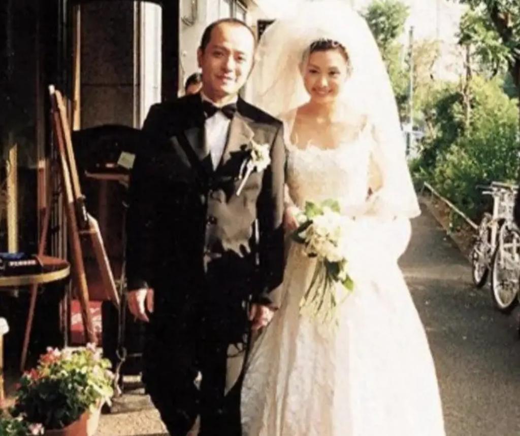 还记得邱淑贞女儿沈月吗？和妈妈越来越像了？