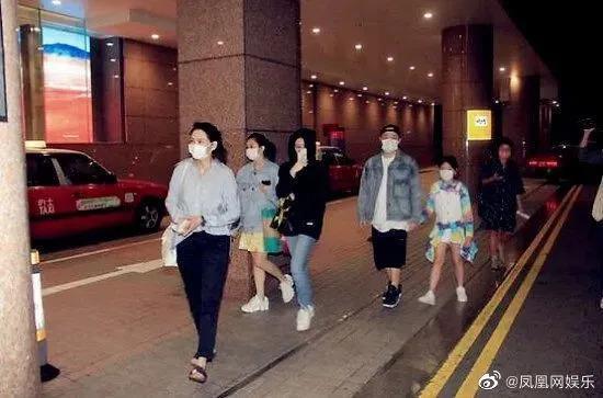 还记得邱淑贞女儿沈月吗？和妈妈越来越像了？