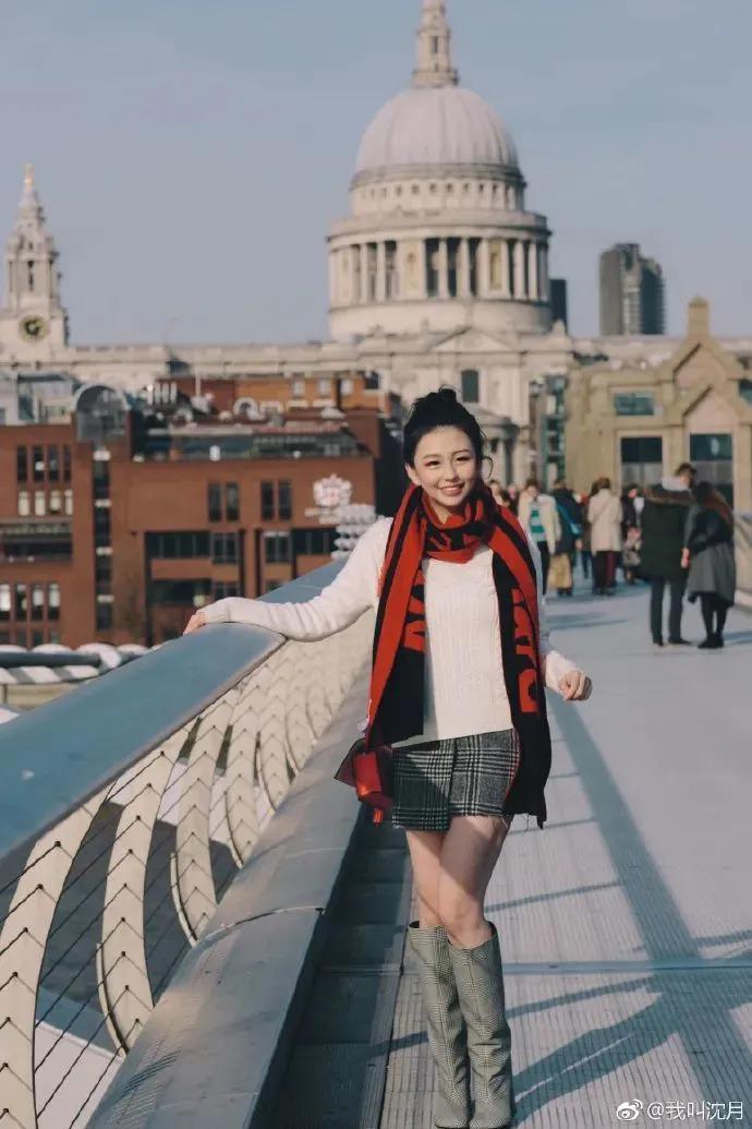 还记得邱淑贞女儿沈月吗？和妈妈越来越像了？