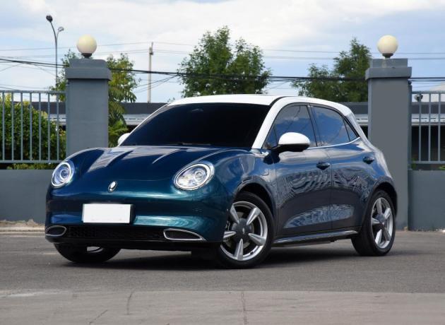 老头狂喜！欧洲的老爷车靠 “ 油改电 ” 复活了。