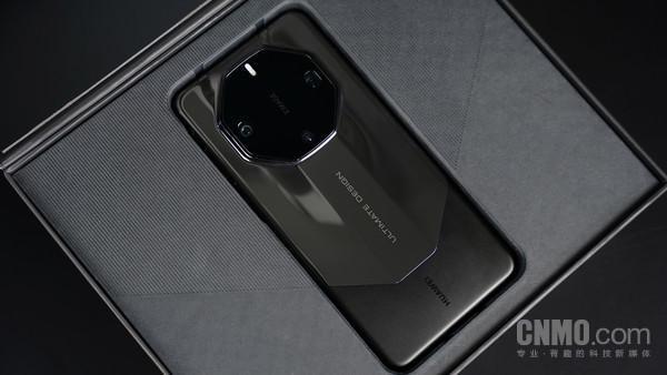 华为Mate 60 RS 非凡大师评测：逆势而为 敢于非凡