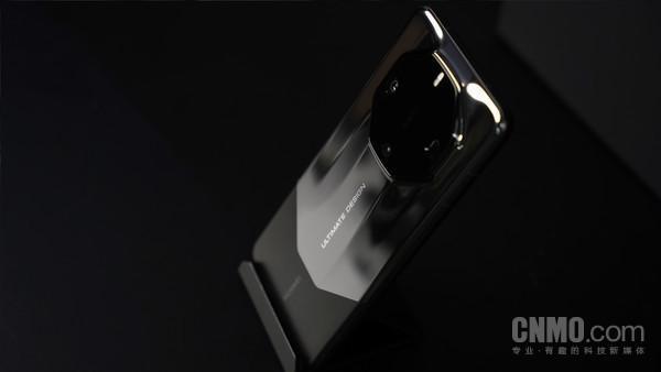 华为Mate 60 RS 非凡大师评测：逆势而为 敢于非凡