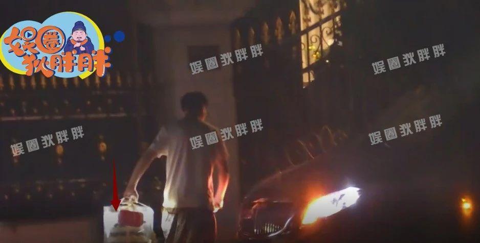 姐弟恋实锤，女方怀孕，别墅养胎？