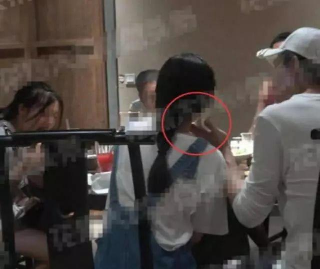姐弟恋实锤，女方怀孕，别墅养胎？