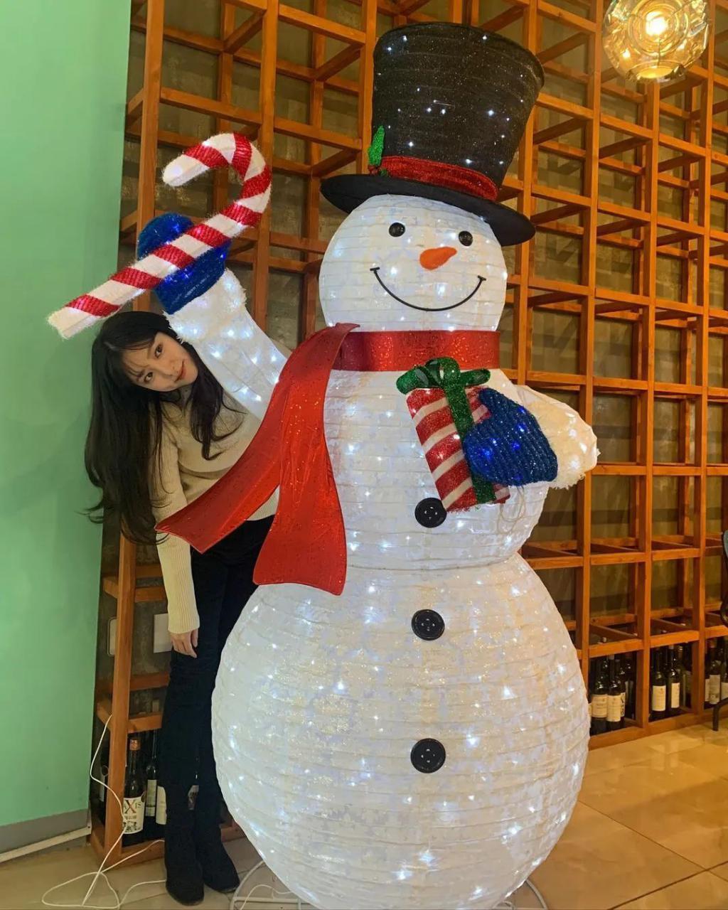 三代女团成员宣布奉子成婚！与新郎相识多年恩爱倍加