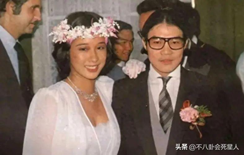 霍启刚亚运会后人气“升级”，回港被争先合照，娶对妻子很重要