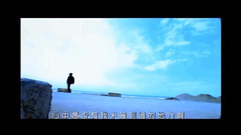 “又土又丑，他靠摆烂又红了”