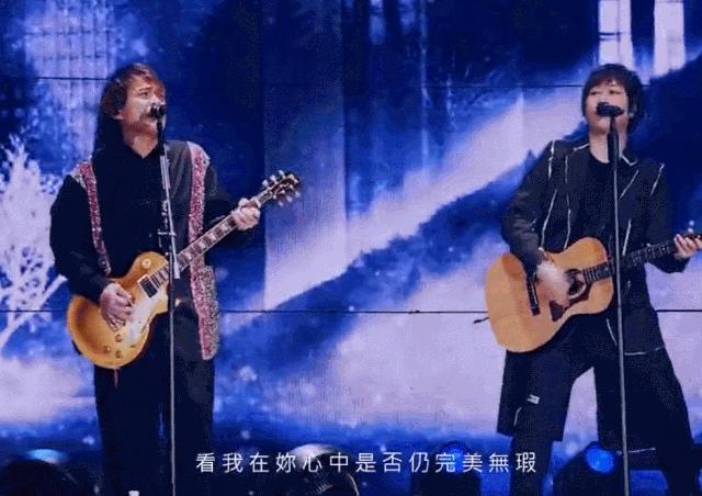 “又土又丑，他靠摆烂又红了”