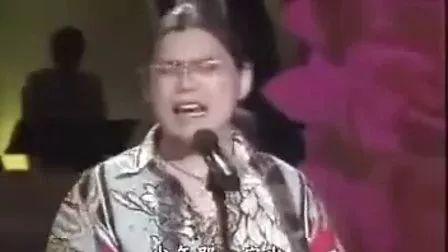 “又土又丑，他靠摆烂又红了”