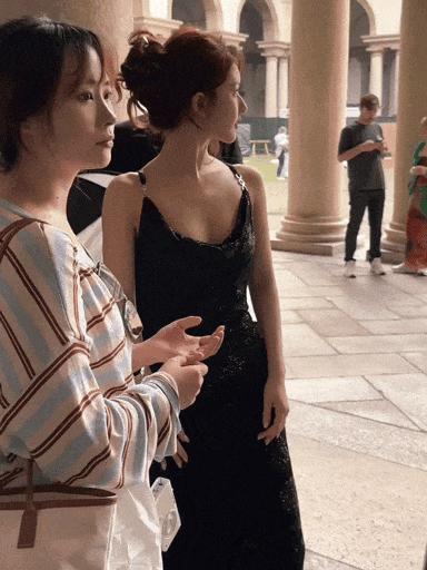 95花、85花，谁更能撑住场子，时装周走一圈就知道了！