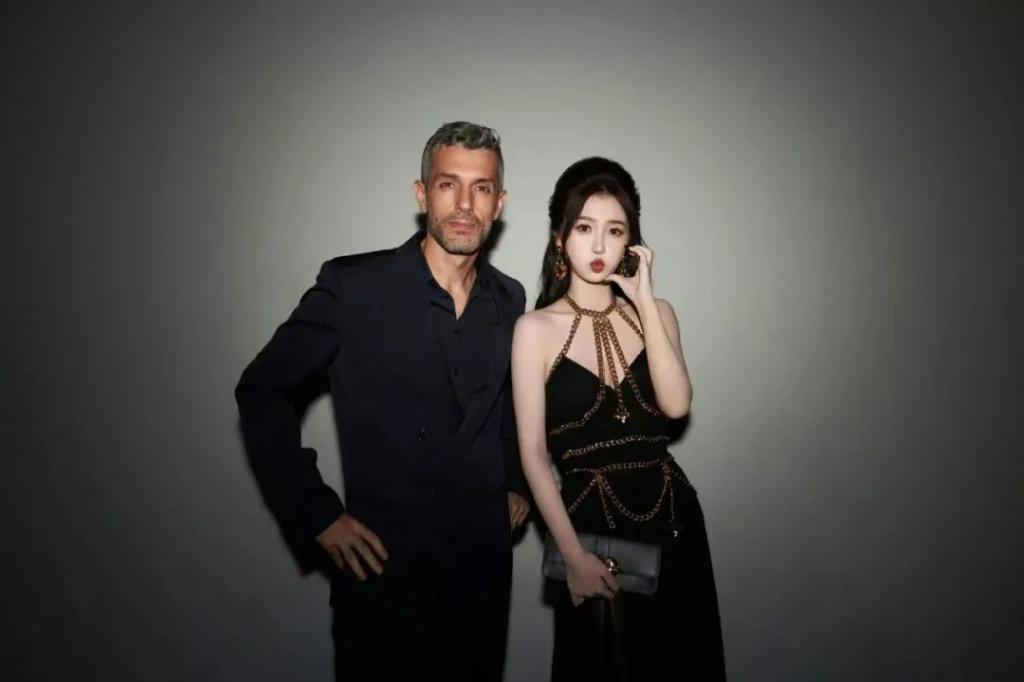 95花、85花，谁更能撑住场子，时装周走一圈就知道了！