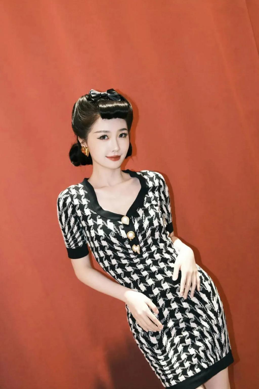 95花、85花，谁更能撑住场子，时装周走一圈就知道了！