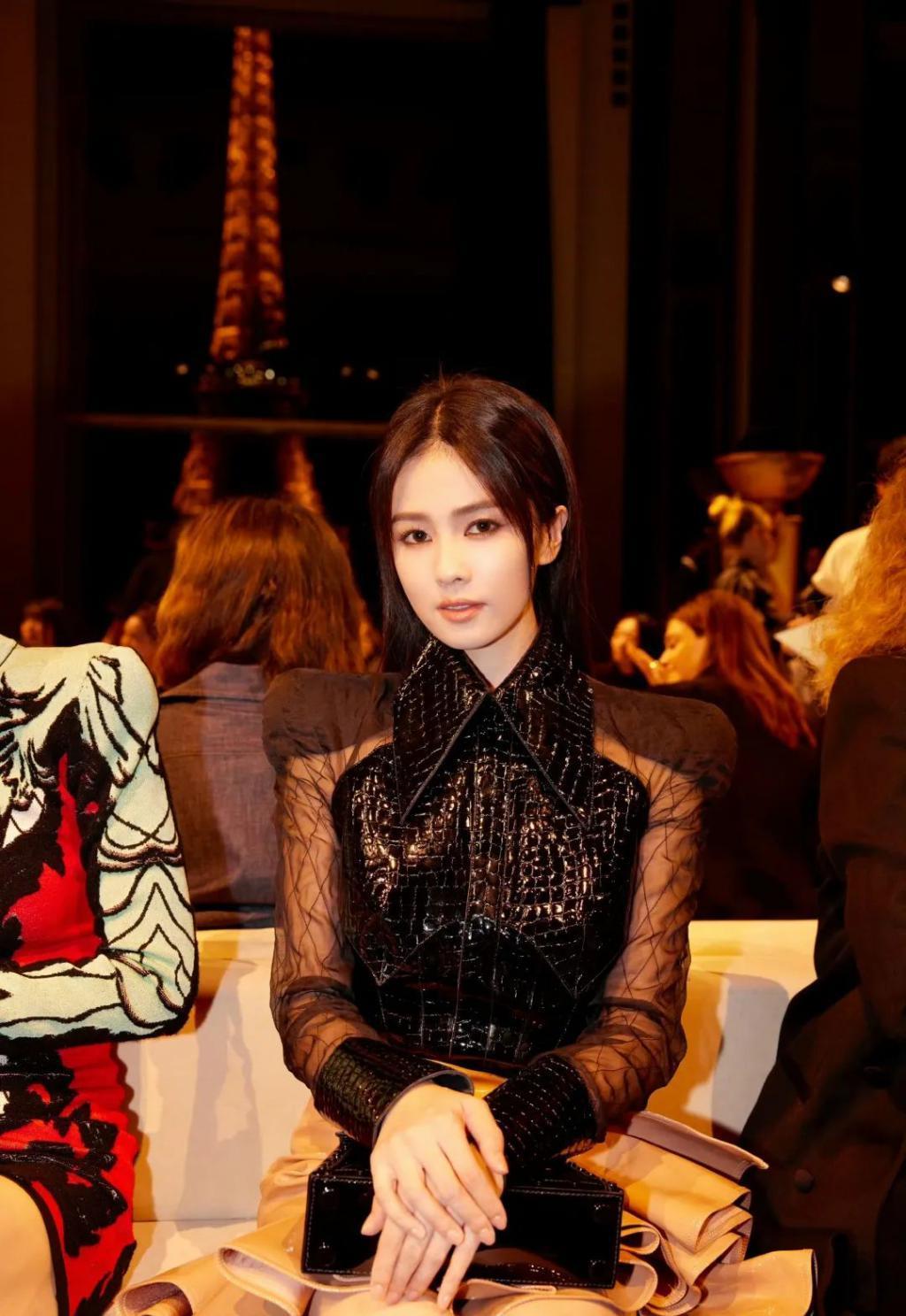 95花、85花，谁更能撑住场子，时装周走一圈就知道了！