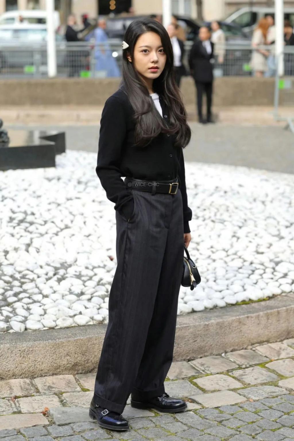 95花、85花，谁更能撑住场子，时装周走一圈就知道了！