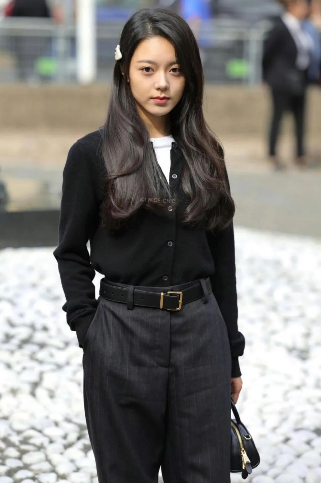 95花、85花，谁更能撑住场子，时装周走一圈就知道了！