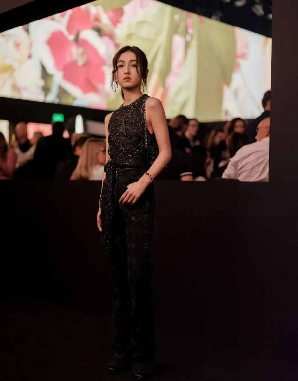 95花、85花，谁更能撑住场子，时装周走一圈就知道了！