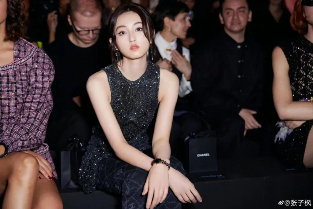 95花、85花，谁更能撑住场子，时装周走一圈就知道了！