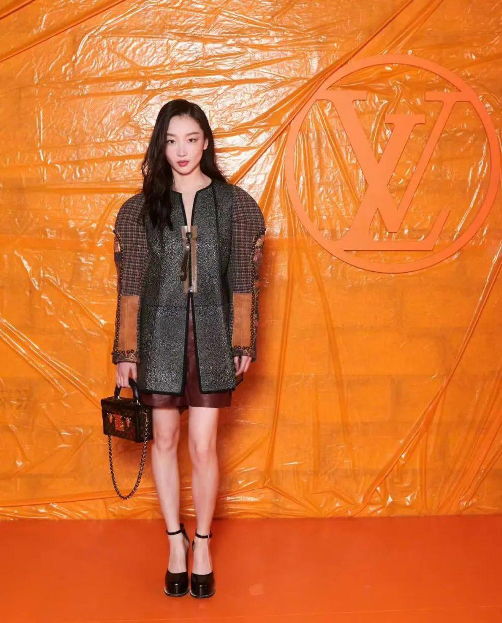 95花、85花，谁更能撑住场子，时装周走一圈就知道了！