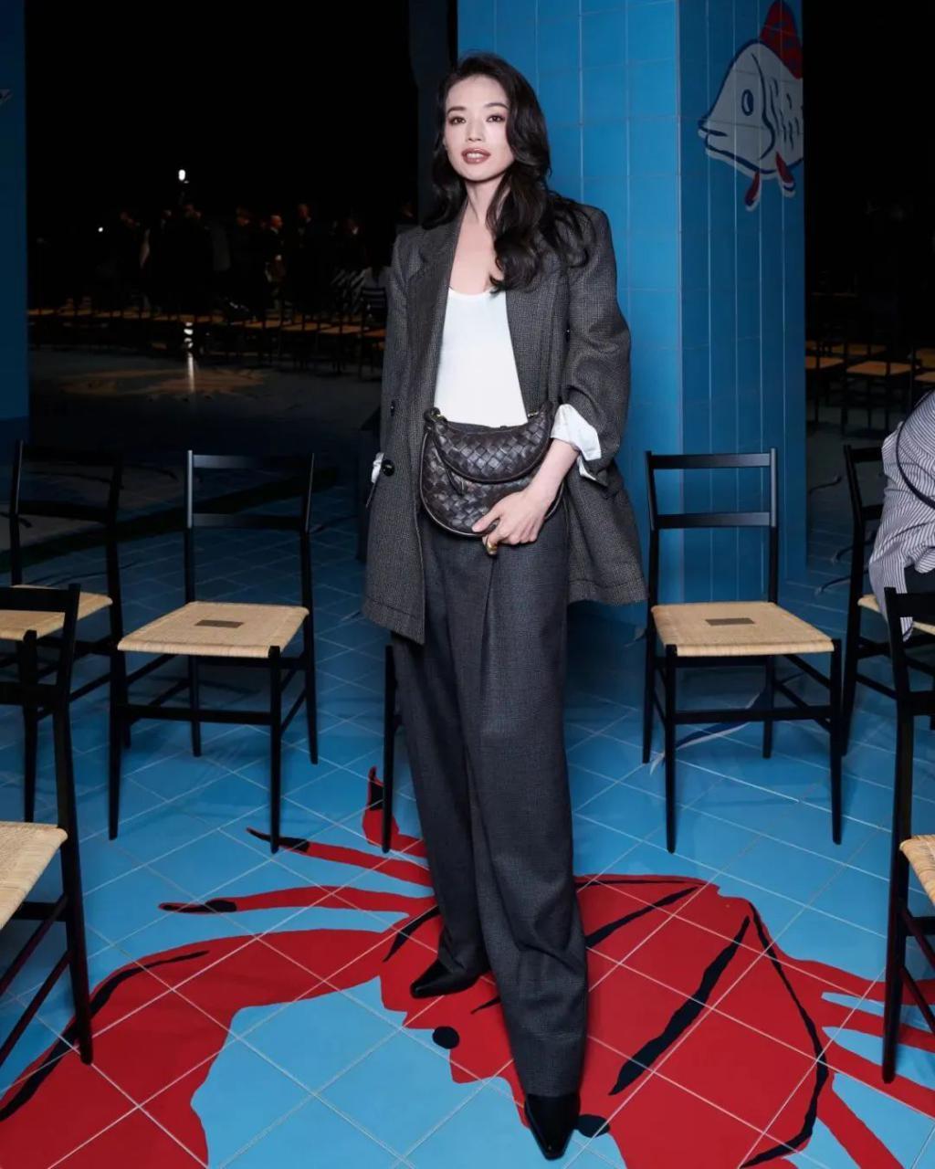 95花、85花，谁更能撑住场子，时装周走一圈就知道了！