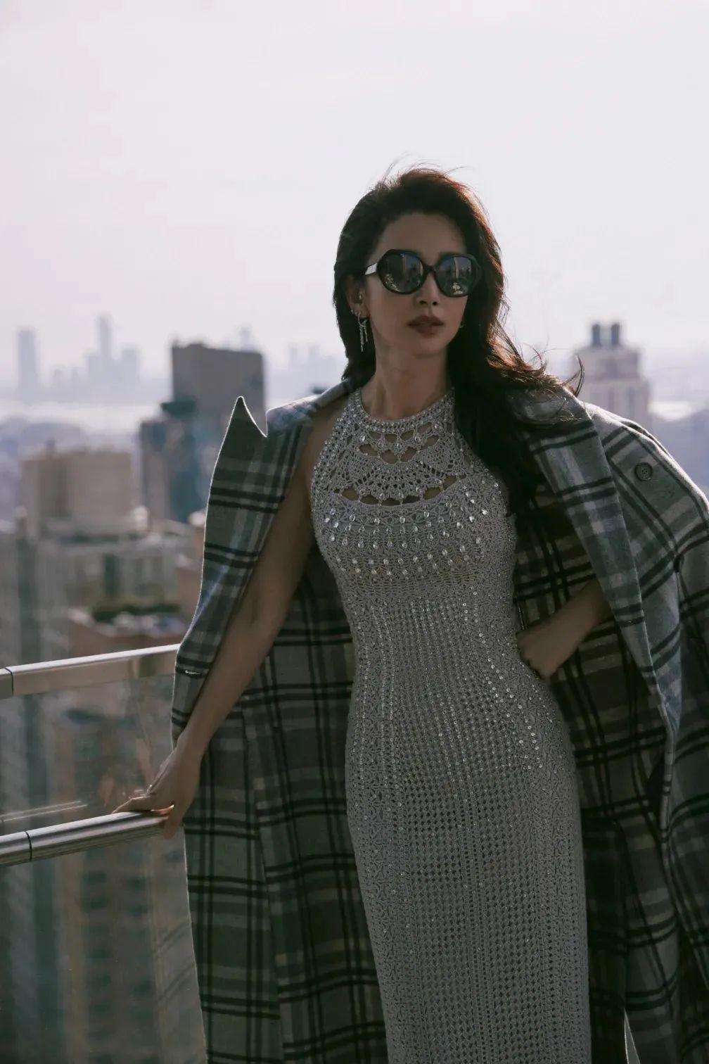 95花、85花，谁更能撑住场子，时装周走一圈就知道了！