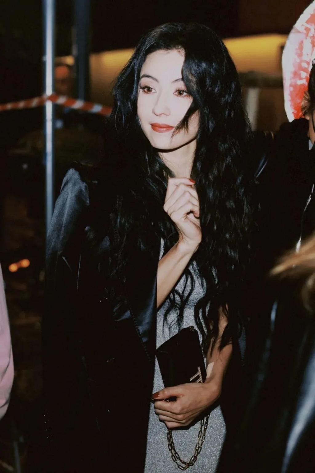 95花、85花，谁更能撑住场子，时装周走一圈就知道了！