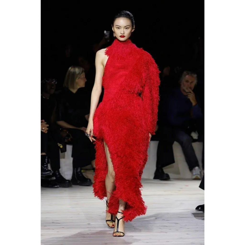 95花、85花，谁更能撑住场子，时装周走一圈就知道了！