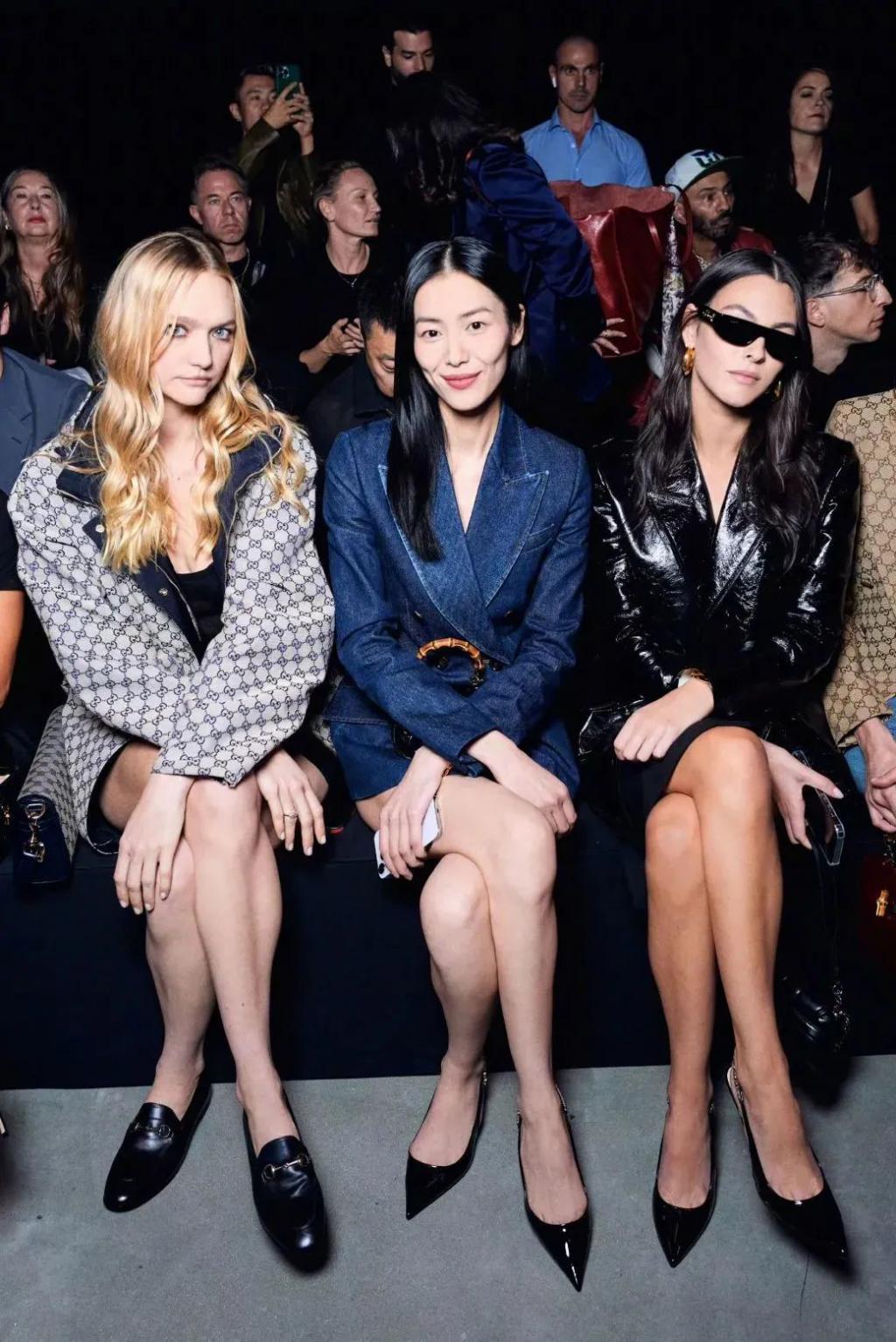 95花、85花，谁更能撑住场子，时装周走一圈就知道了！