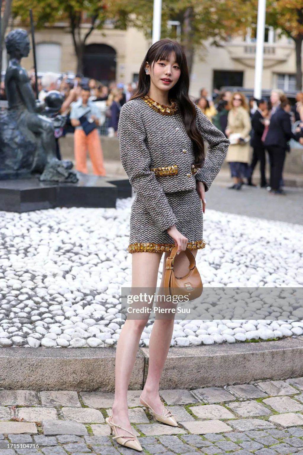 出席活动被指油腻显老？网友对女爱豆真的好严格