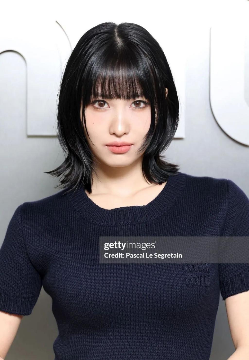 出席活动被指油腻显老？网友对女爱豆真的好严格