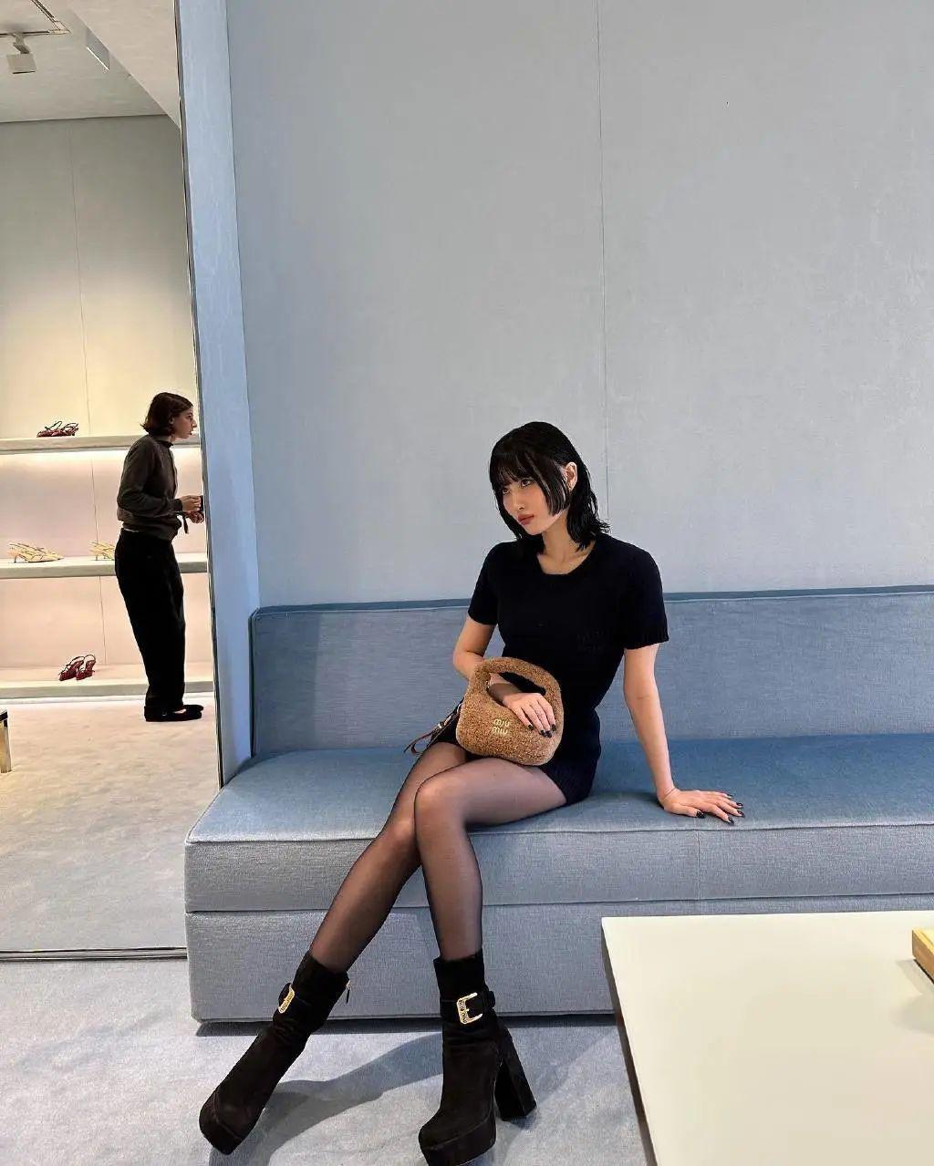 出席活动被指油腻显老？网友对女爱豆真的好严格