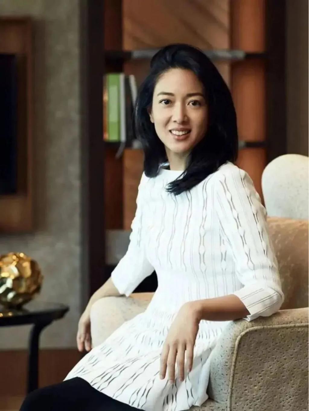 2800亿养出的千金小姐，活得这么寒酸？