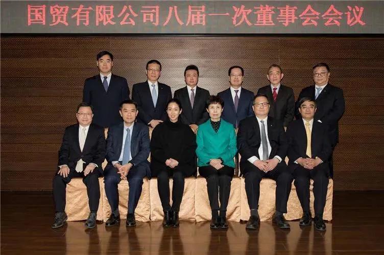 2800亿养出的千金小姐，活得这么寒酸？